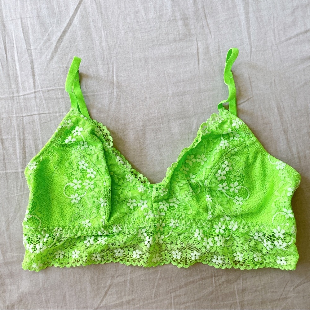 GILLY HICKS💚 UNLINED BRALETTE